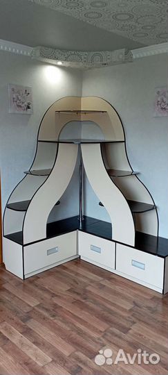 Стенка угловая