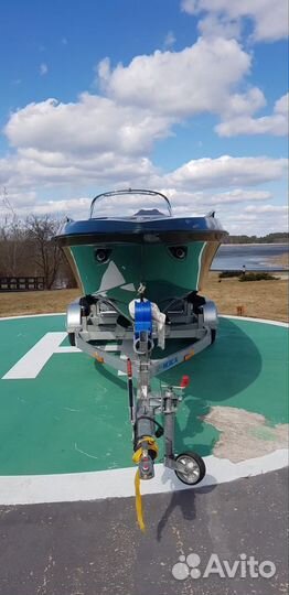 Катер Hydrolift S-24