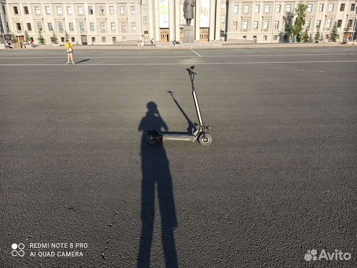 Электросамокат kugoo m2 (на фото без сиденья)