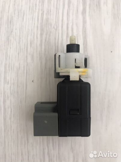 Датчик педали тормоза стоп сигнала Киа Хендай