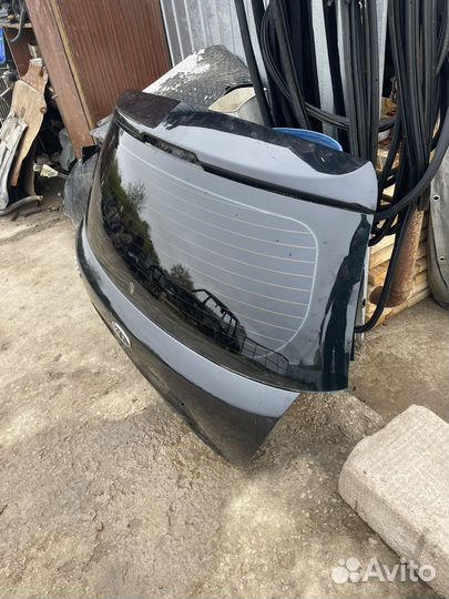 Крышка багажника kia ceed 1