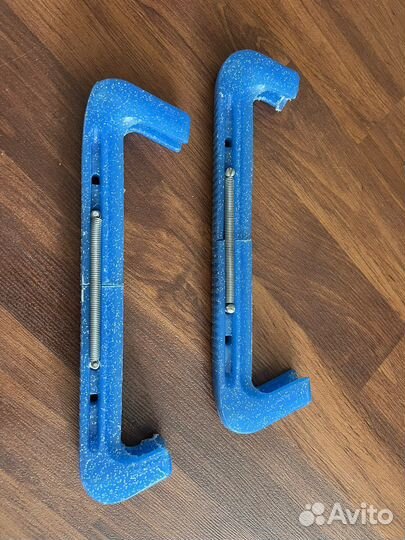 Чехлы для коньков