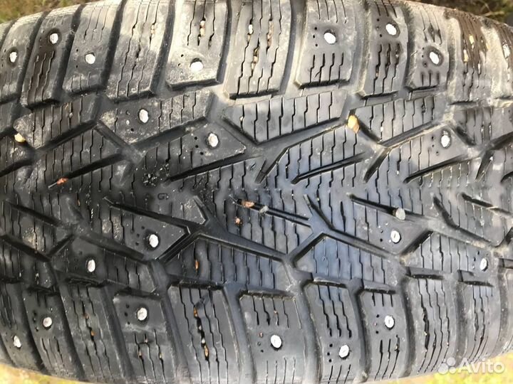 Колеса в сборе NokianHakka. 235/55r17 шип. зим