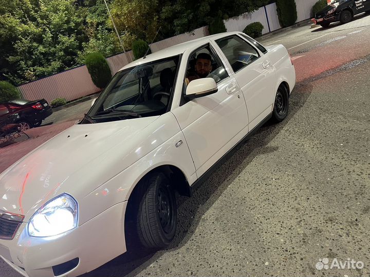 LADA Priora 1.6 МТ, 2014, битый, 190 000 км