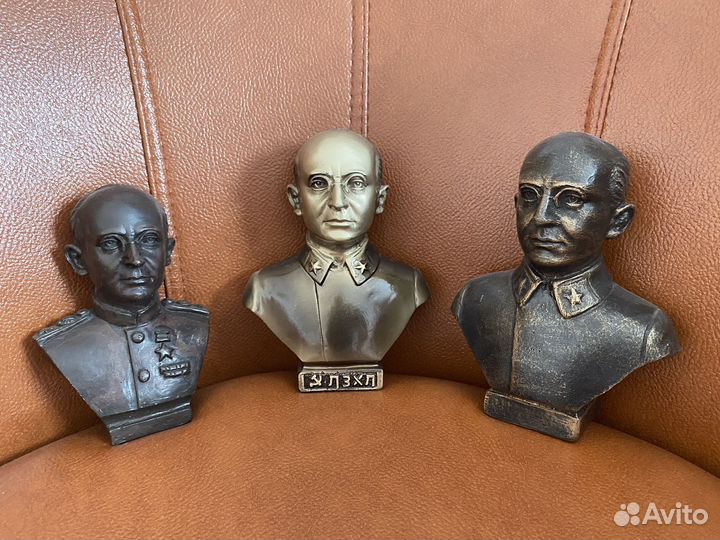 Бюсты Берия Л.П из бронзы и гипса, разные