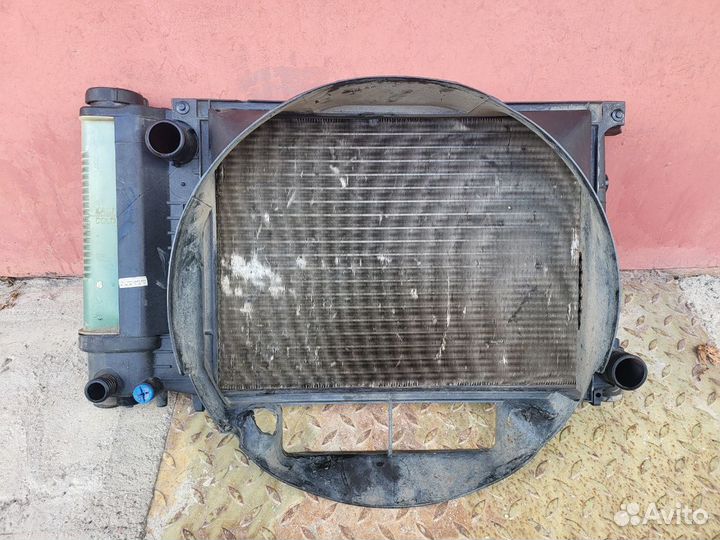 Радиатор bmw 5 e34