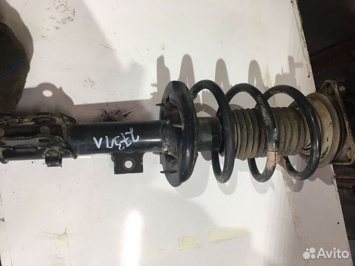 Амортизатор (передний левый) Kia Cerato 3 YD