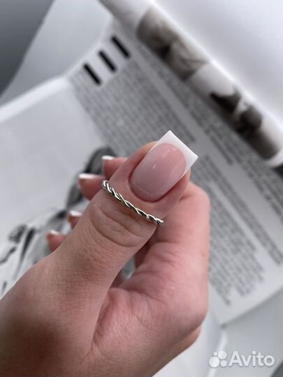 Маникюр и педикюр. Гарантия 7 дней