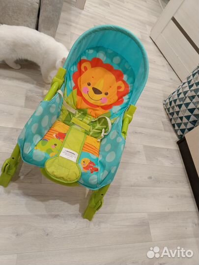 Шезлонг детский на батарейках