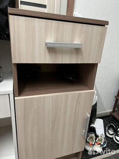 Тумбочка с зеркалом бу