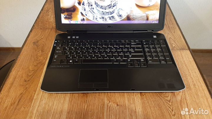 Мощный ноутбук Dell Latitude E5530-i5/full HD