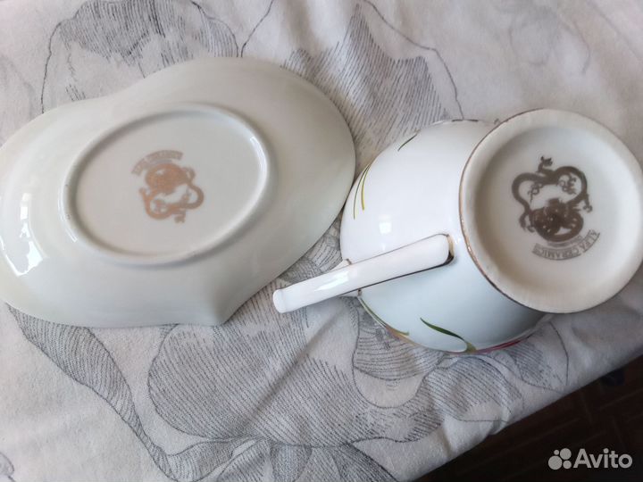 Чашка сблюдцем