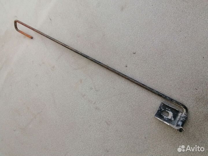 Торсион двери багажника Chevrolet Blazer 1995-2005