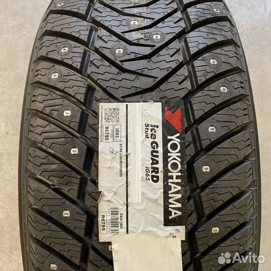 Yokohama IceGuard Stud IG65 295/40 R21 111T