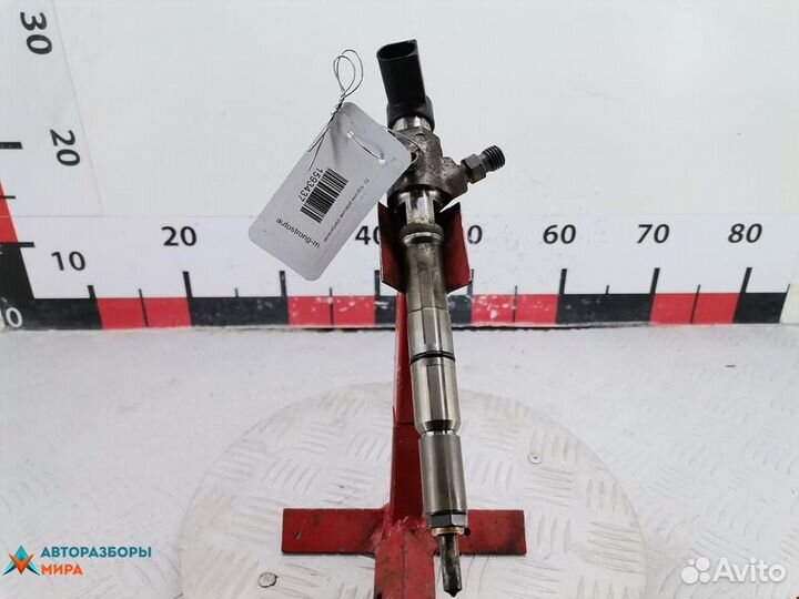 Форсунка Volkswagen Passat B7 2012 03L130277S