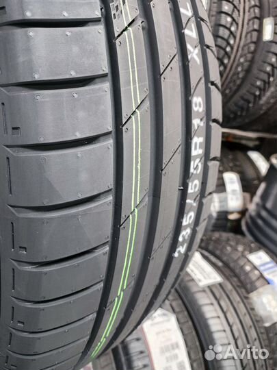 Kumho Ecsta PS71 235/55 R18 104W