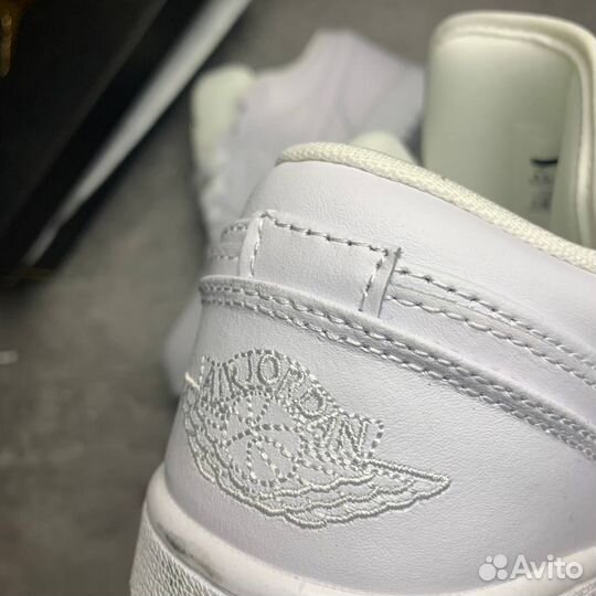 Nike Air Jordan 1 Low White