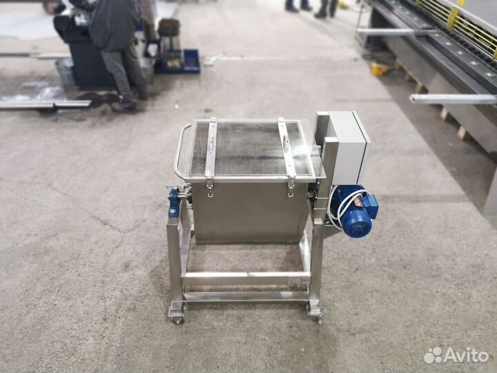 Маслобойка (маслоизготовитель)