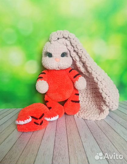 Зайка в костюме тигра