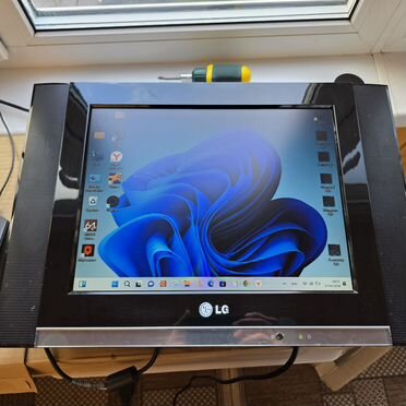 Телевизол lg RZ-15LA66