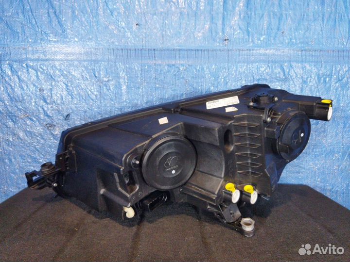 Фара правая Karoq