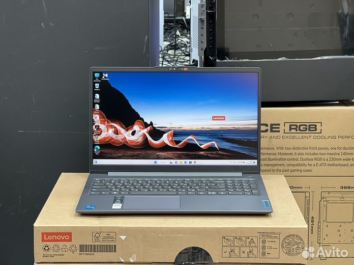 Новый ноут IPS 8 ядер DDR5 8G озу SSD256G