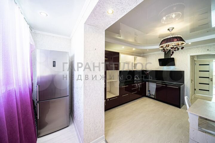 2-к. квартира, 80 м², 10/11 эт.