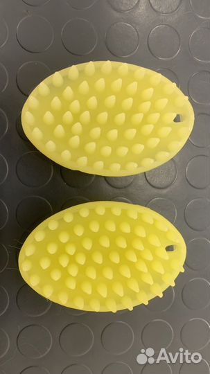 Силиконовые щетки для вычесывания шерсти