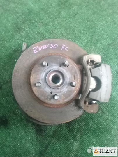 Ступица передняя правая toyota prius