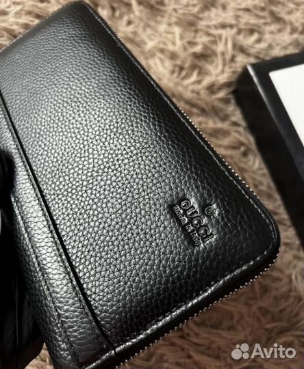 Мужское кожаное портмоне