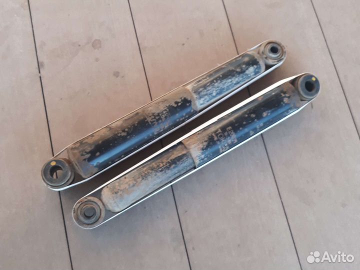 Амортизаторы Nissan AD Tokiko (2шт. комплект)