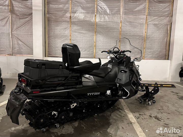 Polaris 800 Titan Adventure 155