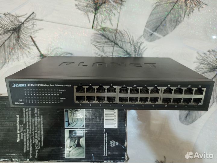 Planet FSD-2405 - коммутатор (switch), 24 порта Et