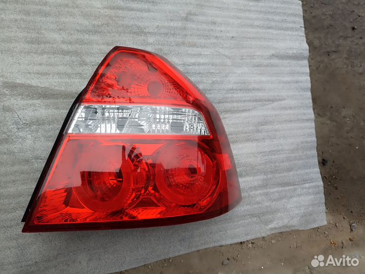 Фонарь задний правый Chevrolet Aveo T250