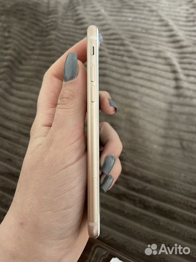 iPhone 8, 64 ГБ