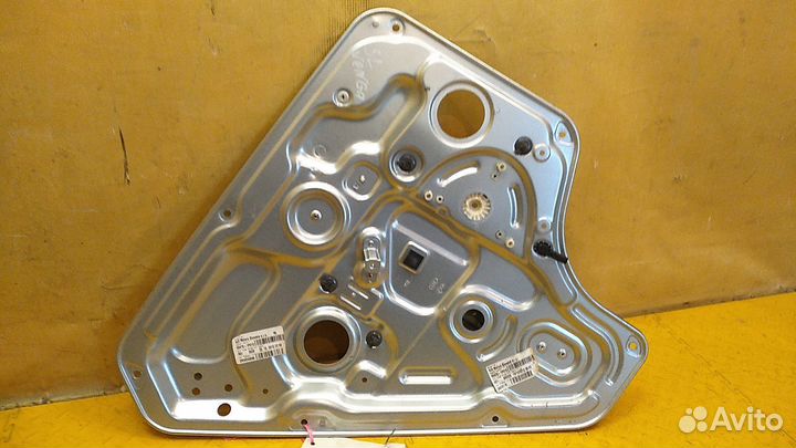 Стеклоподъемник задний левый Venga