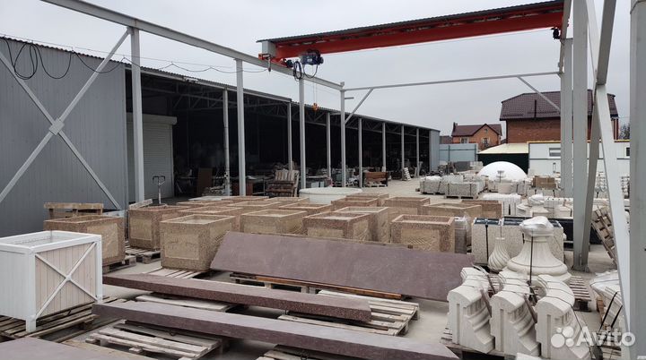 Мраморный фонтан для дачи