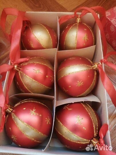 Новогодние игрушки