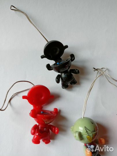 Брелки супергерои marvel киндер сюрприз