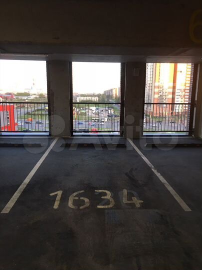 Машиноместо, 12 м²