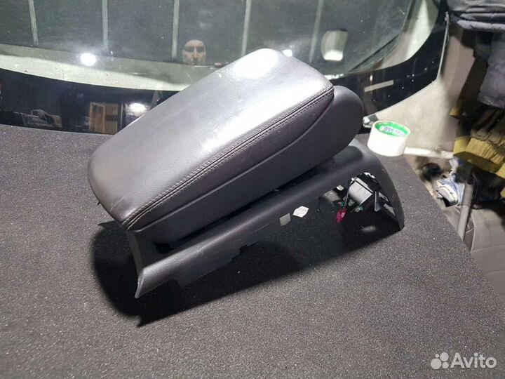 Подлокотник audi a6 c6 allroad quattro