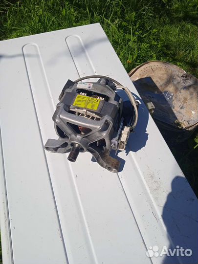 Двигатель от стиральной машины indesit wisl102