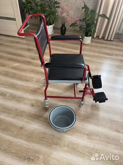 Кресло-коляска инвалидное с санитарным оснащением