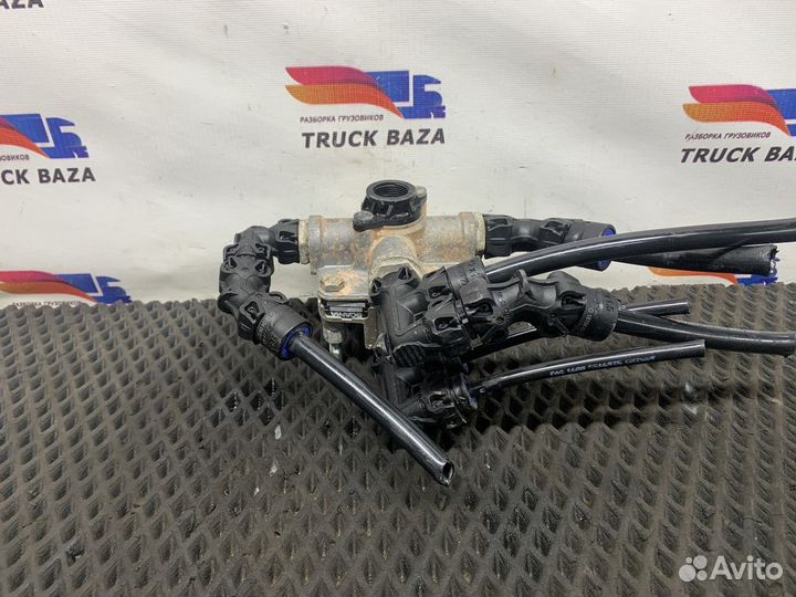 1313871 Клапан ускорительный