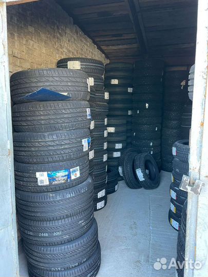 Viatti Strada Asimmetrico V-130 205/55 R16 91V
