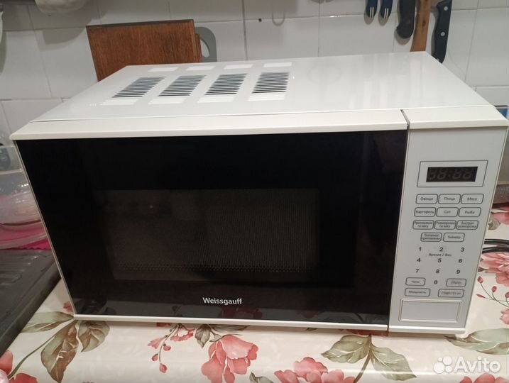 Микроволновая печь Weissgauff WMO-202 свч 700W 20Л