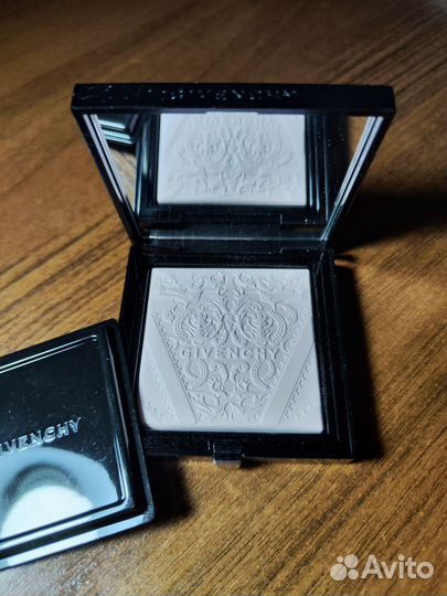 Хайлайтер, бронзер Shiseido, Mac, Givenchy