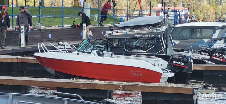 Yava XL bowrider c yamer F 130