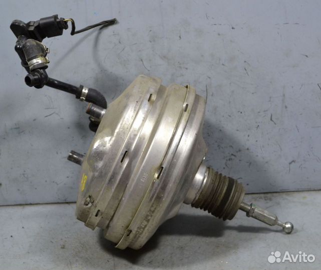 Усилитель тормозов вакуумный Audi / VW A8 III