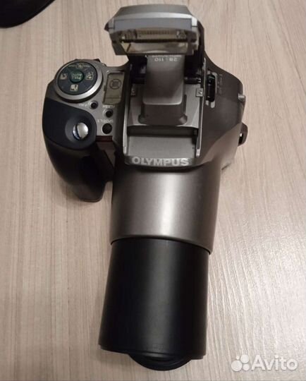 Зеркальный фотоаппарат olympus is-300